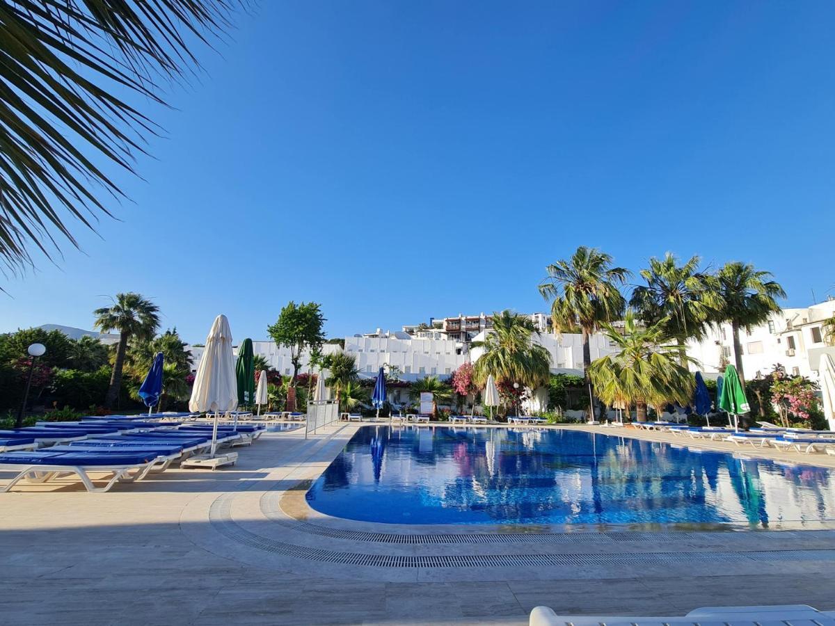 Nagi Beach Hotel Гюмбет Екстериор снимка